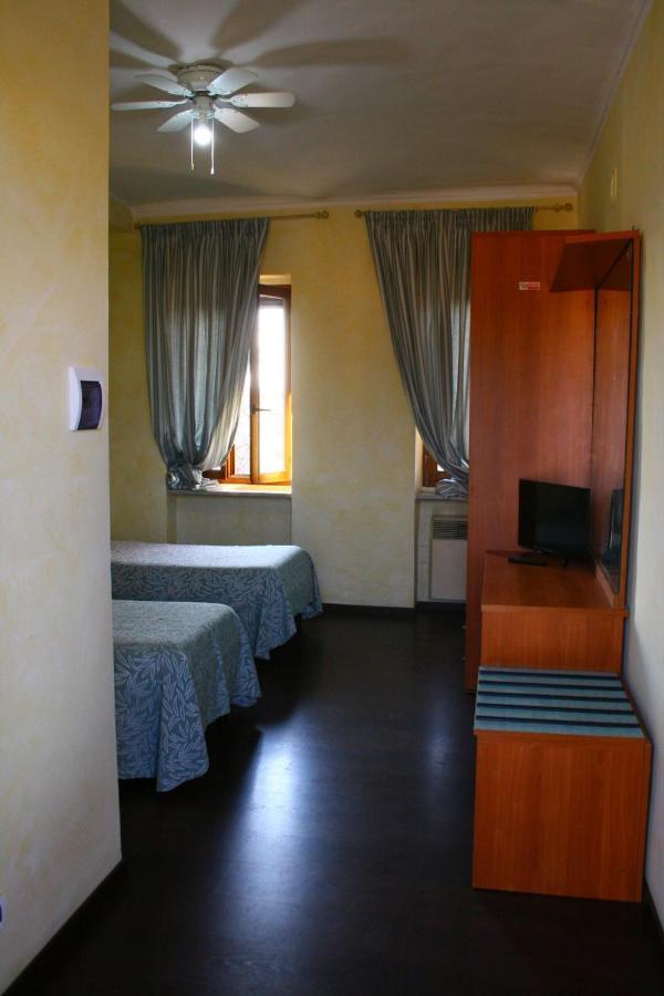 Albergo Vecchio Pavone Borgaro Torinese Eksteriør bilde