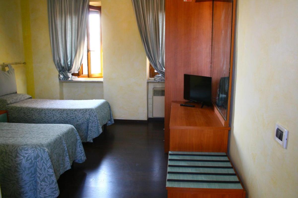 Albergo Vecchio Pavone Borgaro Torinese Eksteriør bilde